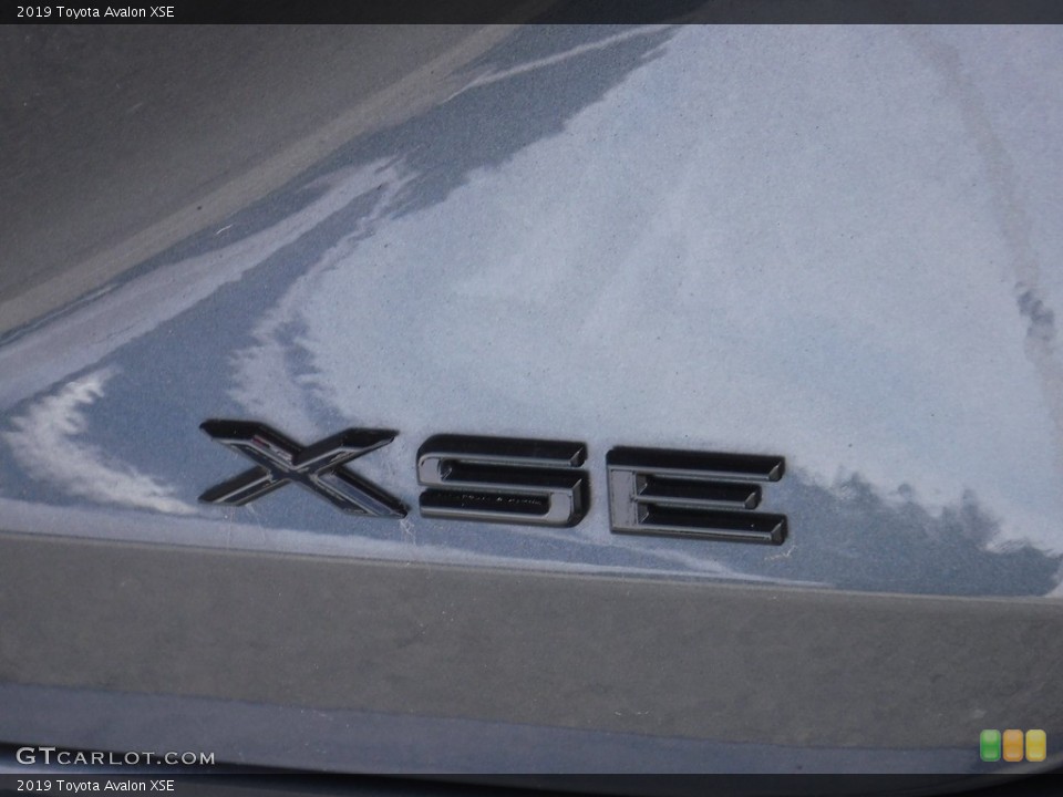 2019 Toyota Avalon Custom Badge and Logo Photo #144978400