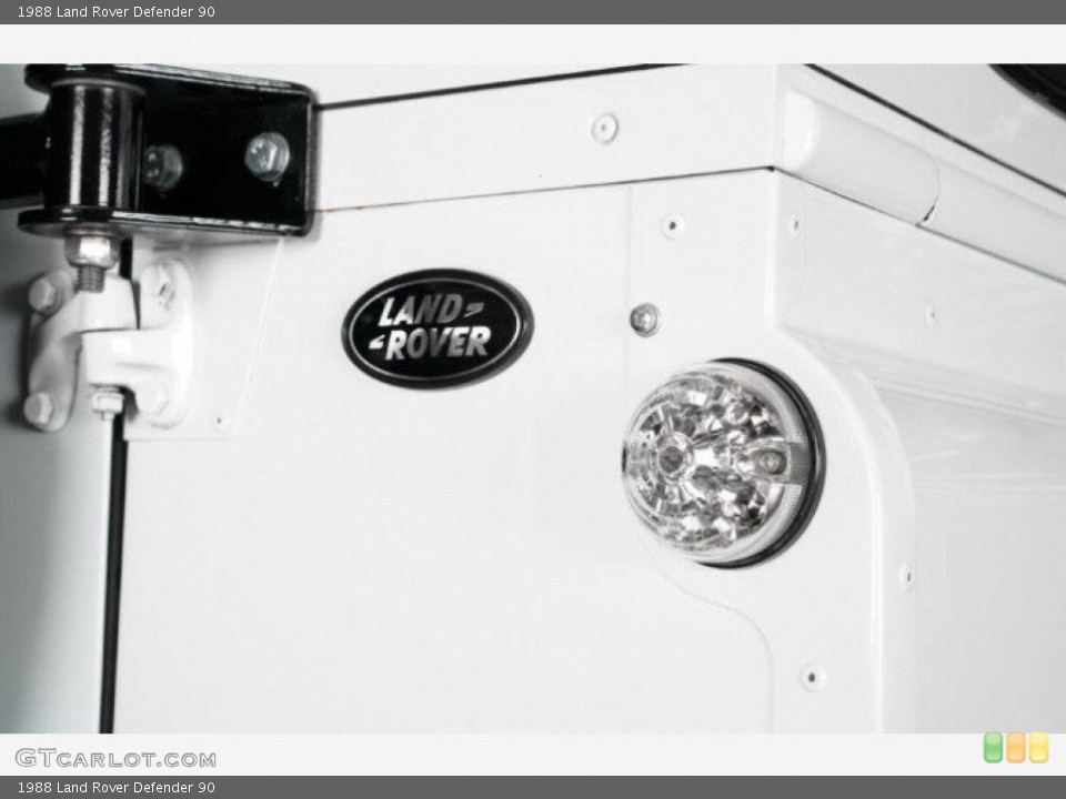 1988 Land Rover Defender Badges and Logos