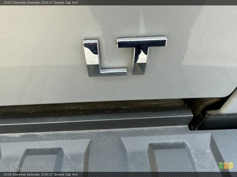 2016 Chevrolet Silverado 1500 Custom Badge and Logo Photo #145531505