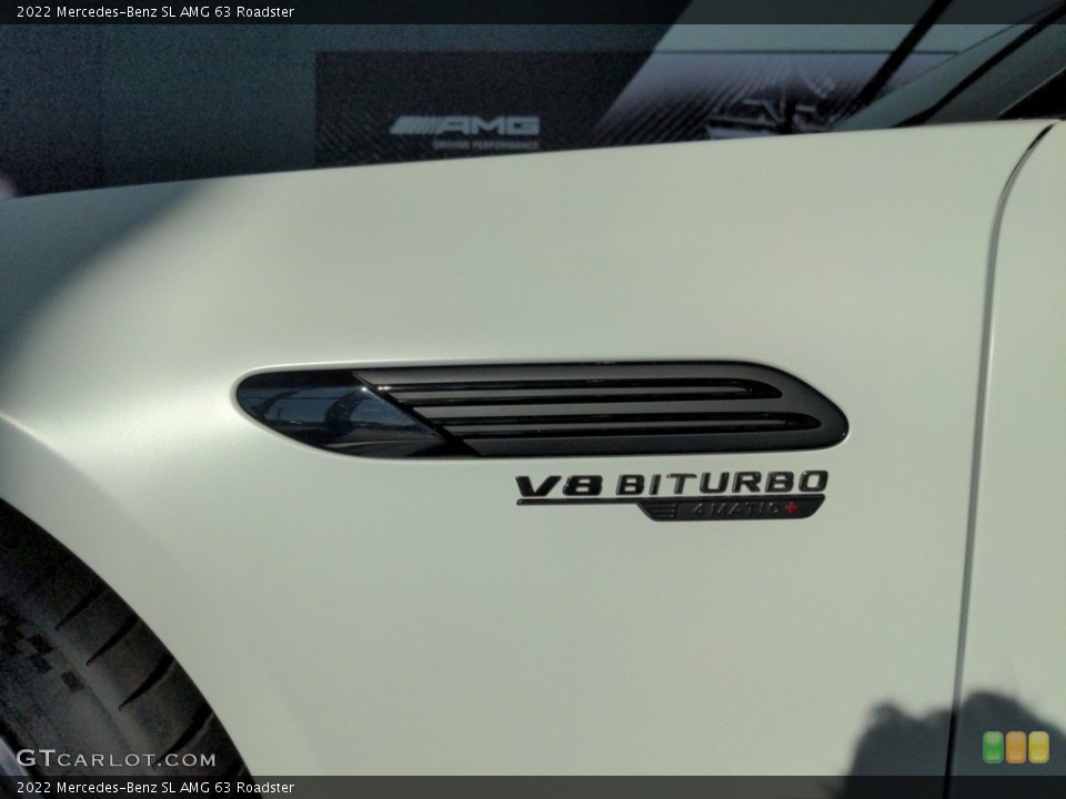 2022 Mercedes-Benz SL Badges and Logos