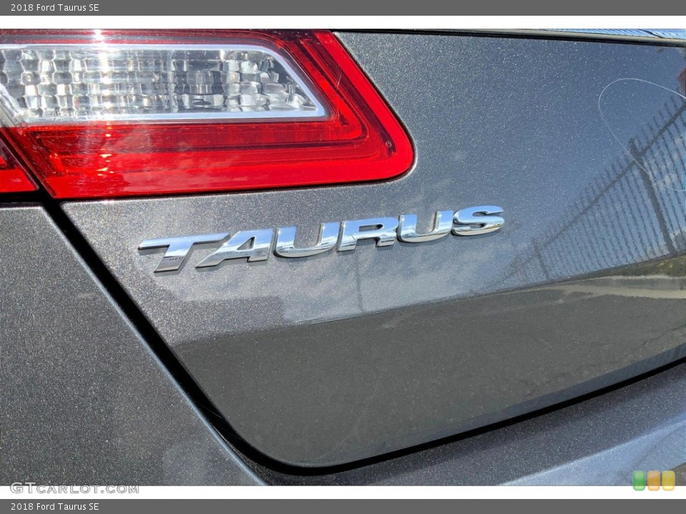 2018 Ford Taurus Badges and Logos