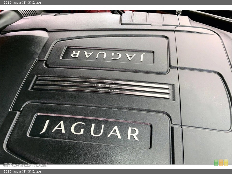 2010 Jaguar XK Badges and Logos