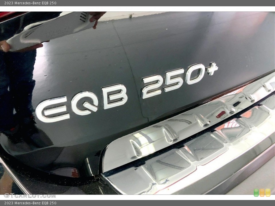 2023 Mercedes-Benz EQB Badges and Logos