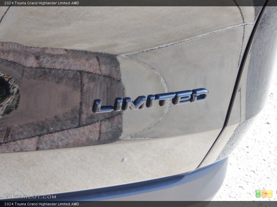 2024 Toyota Grand Highlander Badges and Logos