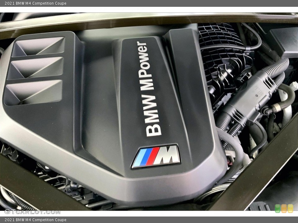 2021 BMW M4 Badges and Logos