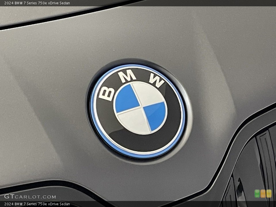 2024 BMW 7 Series Custom Badge and Logo Photo #146753091