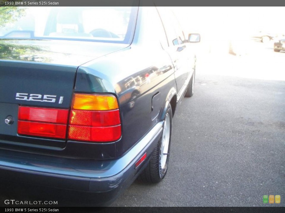 1993 BMW 5 Series Badges and Logos