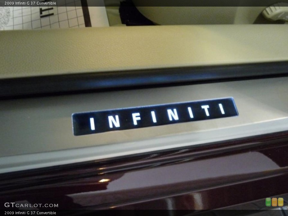 2009 Infiniti G Custom Badge and Logo Photo #37868484