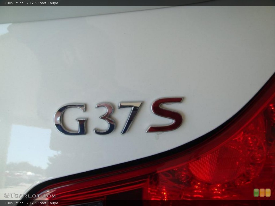 2009 Infiniti G Custom Badge and Logo Photo #37909189