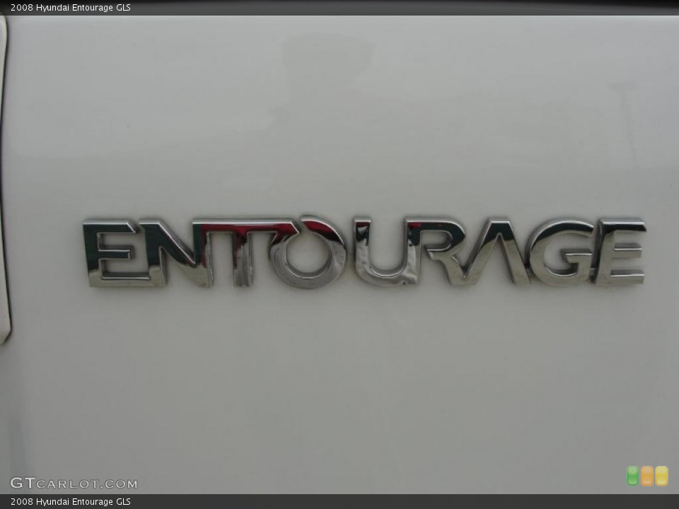 2008 Hyundai Entourage Badges and Logos