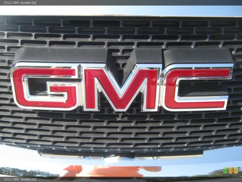 2011 GMC Acadia Custom Badge and Logo Photo #38057218