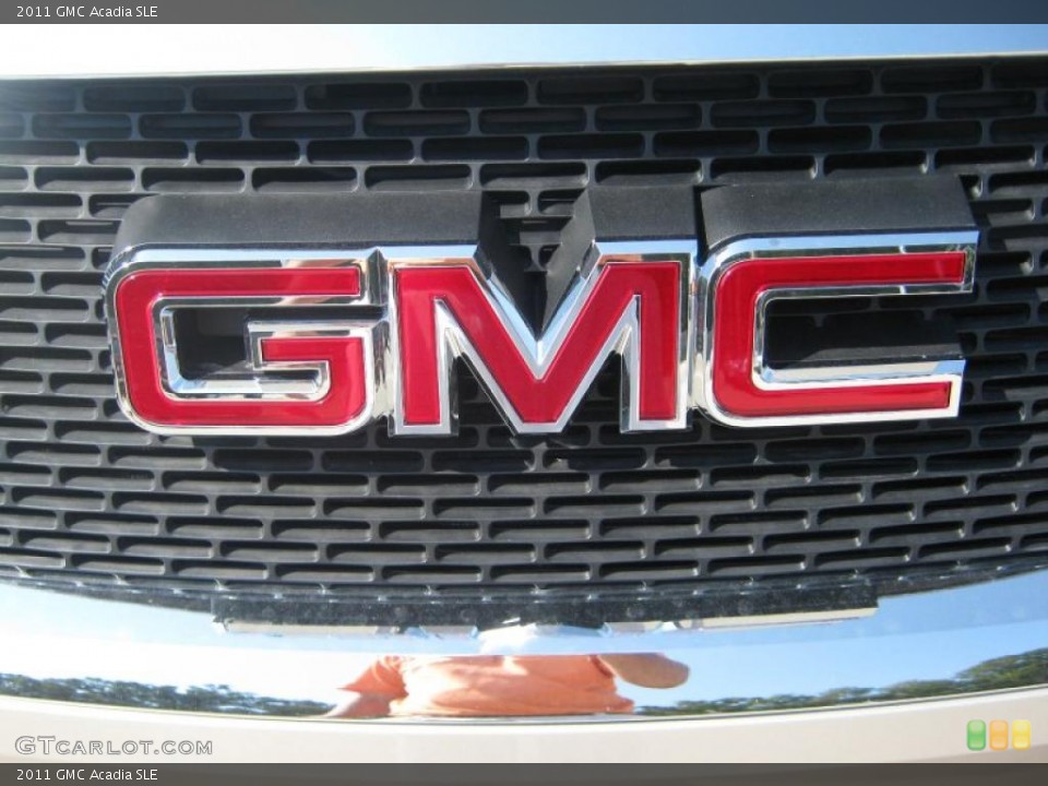 2011 GMC Acadia Custom Badge and Logo Photo #38057642