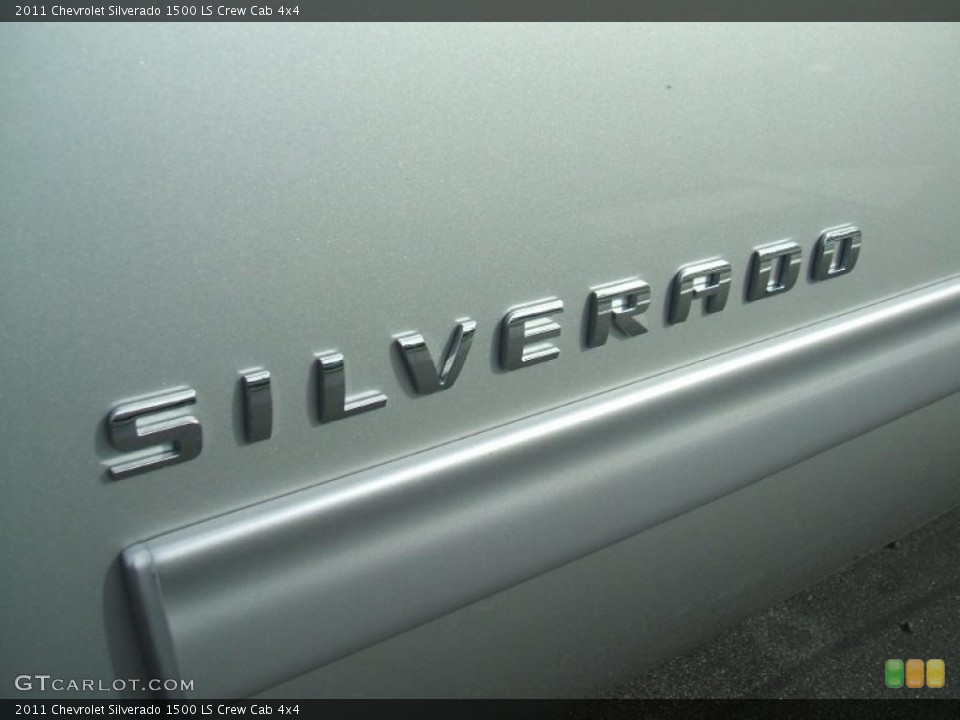 2011 Chevrolet Silverado 1500 Custom Badge and Logo Photo #38467001