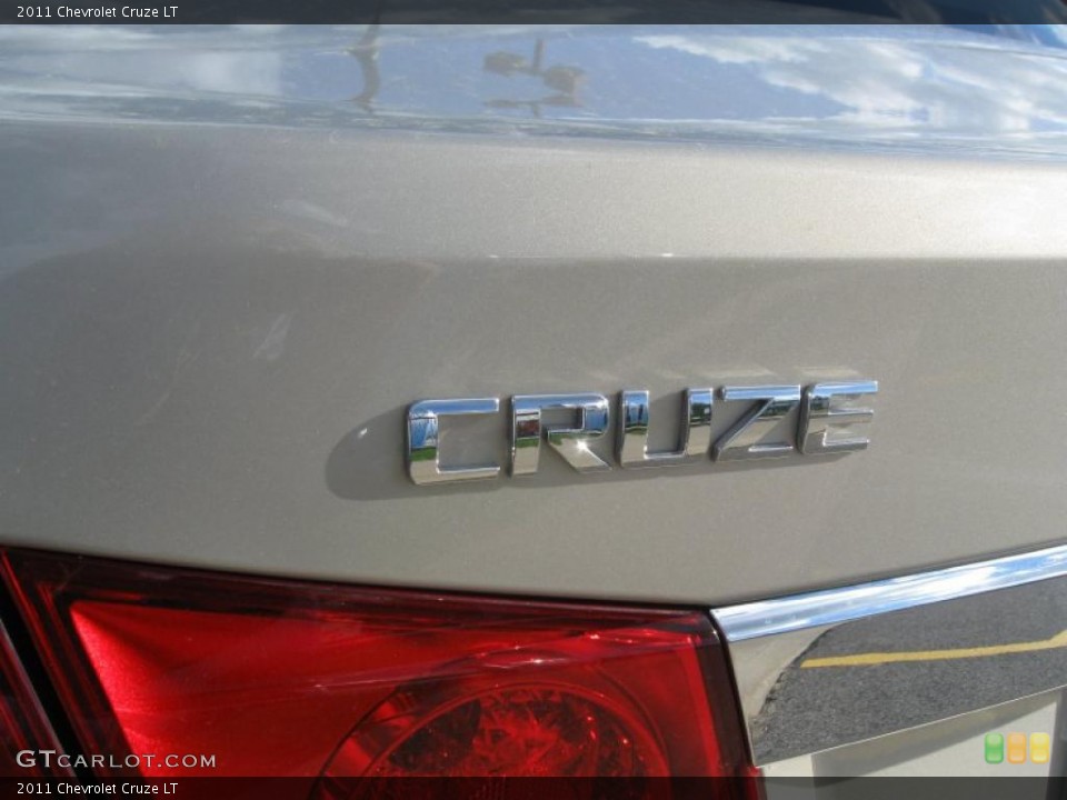 2011 Chevrolet Cruze Custom Badge and Logo Photo #38501251
