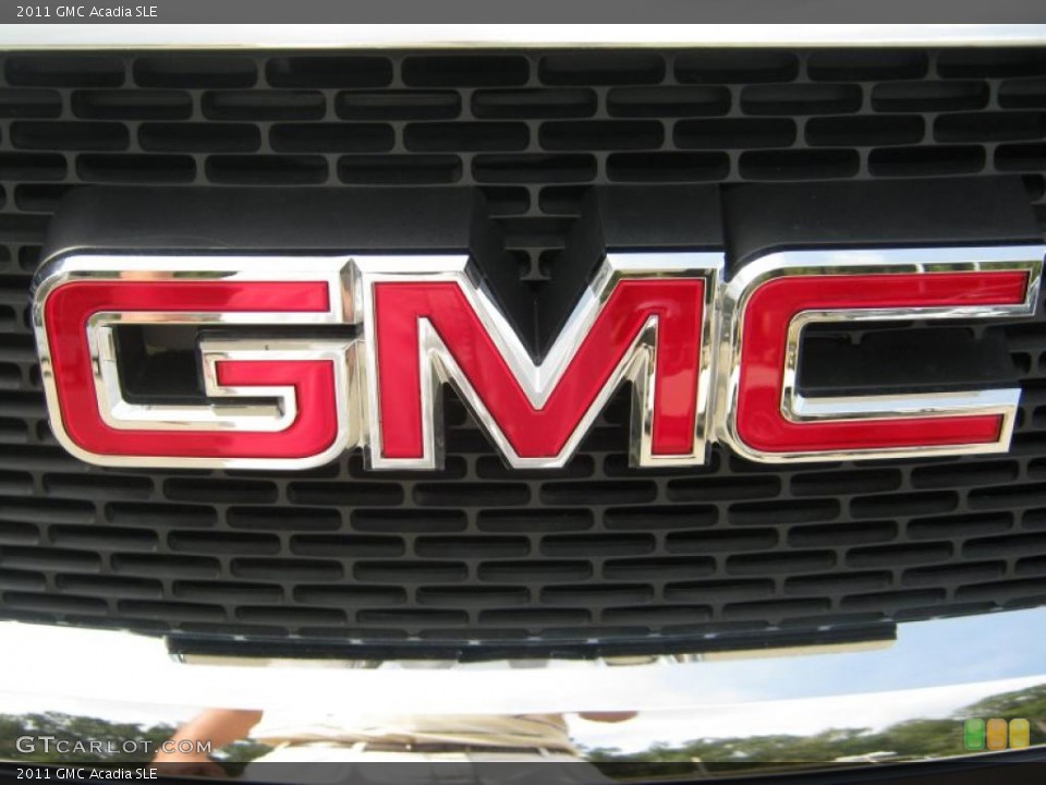 2011 GMC Acadia Custom Badge and Logo Photo #38728407