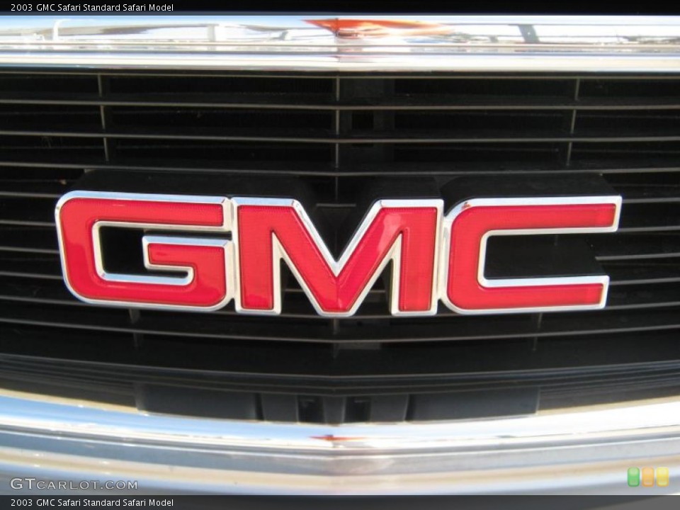 2003 GMC Safari Badges and Logos