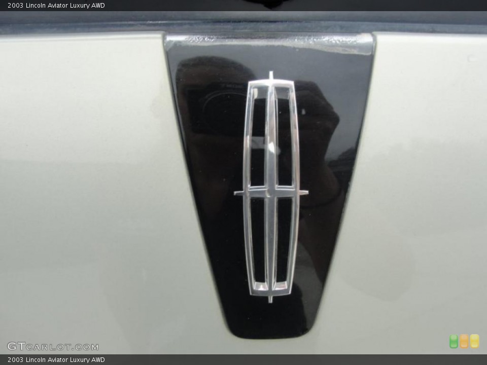 2003 Lincoln Aviator Badges and Logos