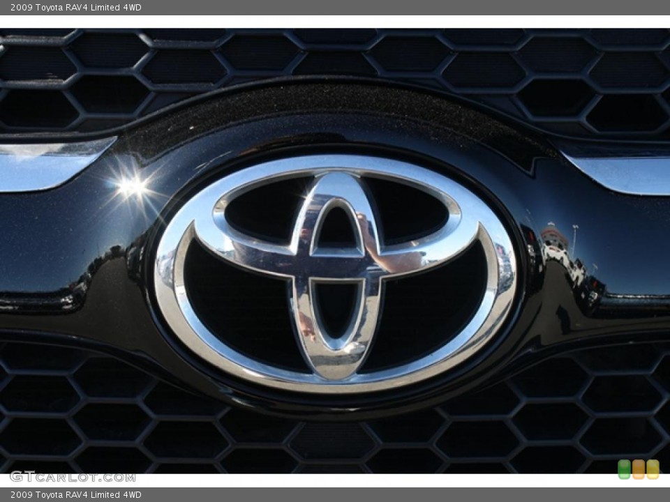 2009 Toyota RAV4 Custom Badge and Logo Photo #39397769