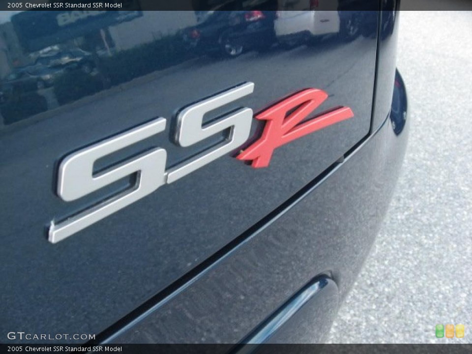 2005 Chevrolet SSR Custom Badge and Logo Photo #39400293