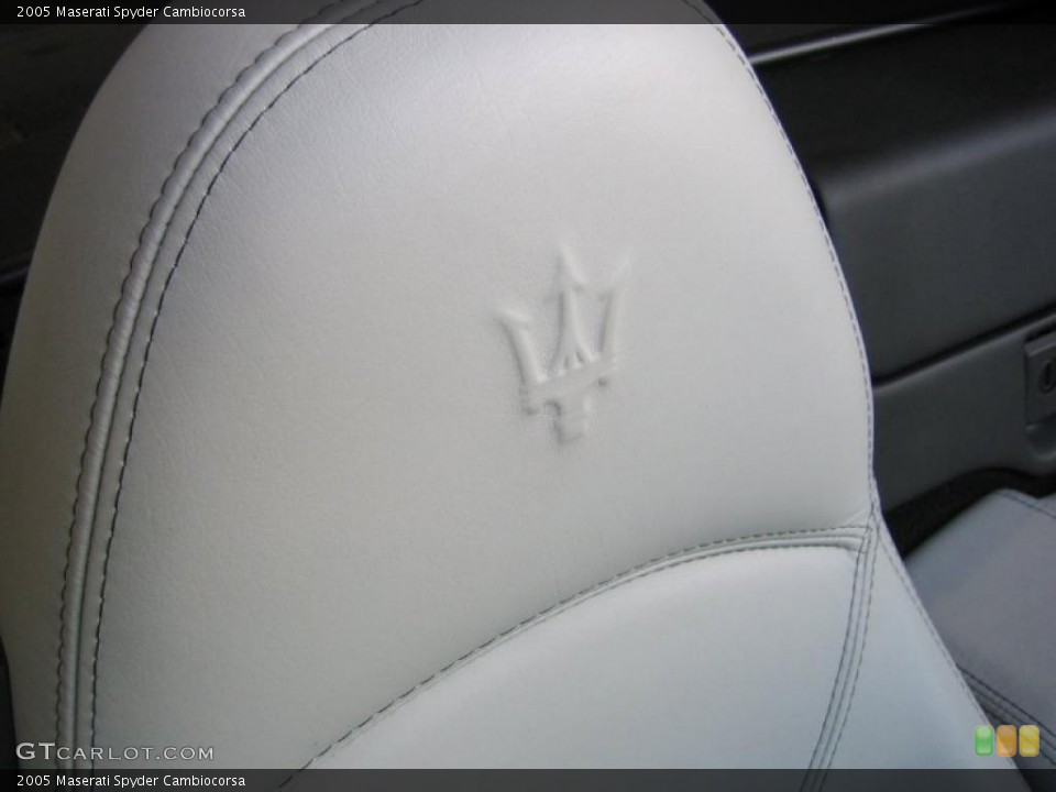 2005 Maserati Spyder Custom Badge and Logo Photo #39449246