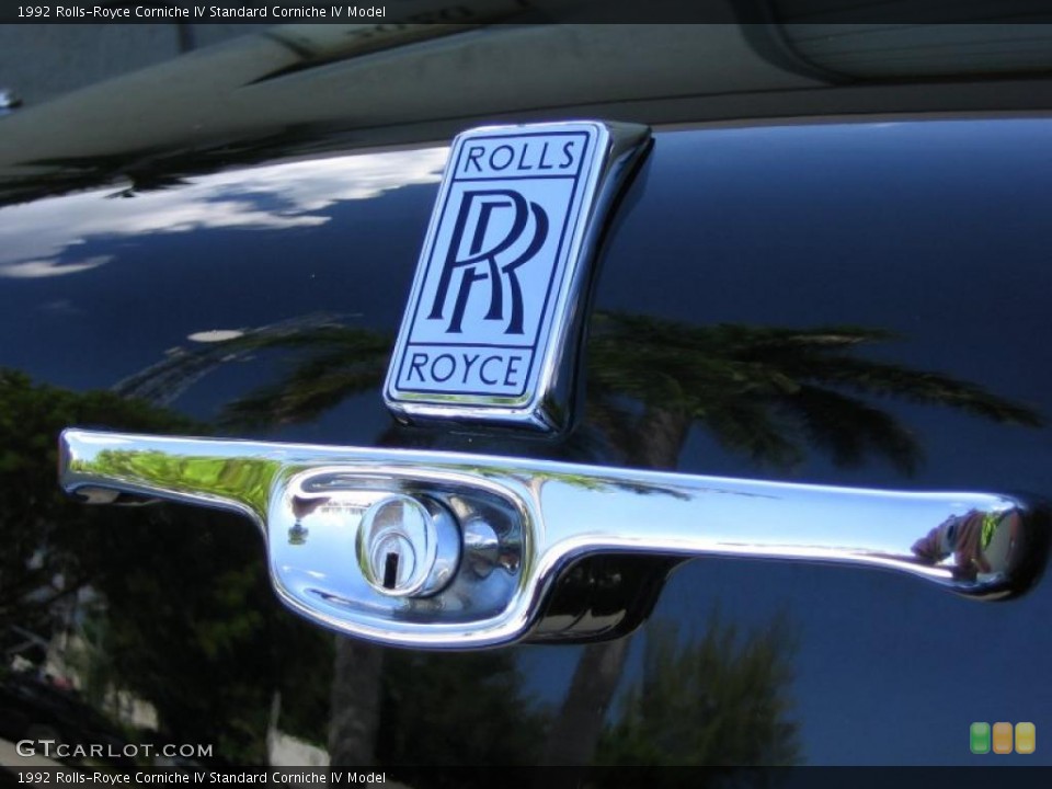 1992 Rolls-Royce Corniche IV Badges and Logos