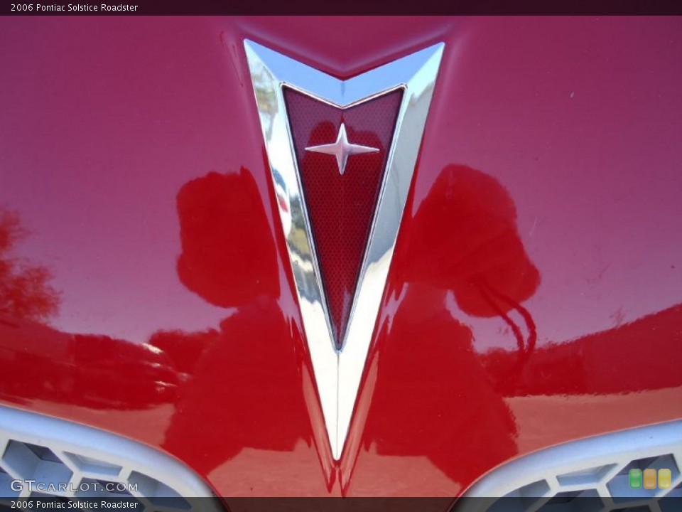 2006 Pontiac Solstice Custom Badge and Logo Photo #39554403