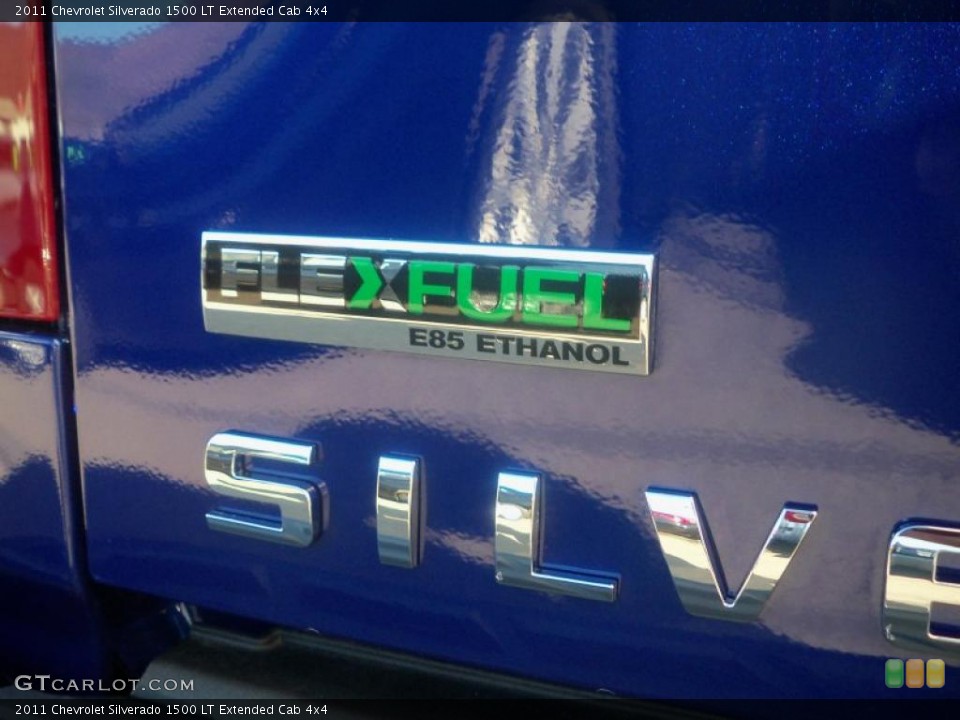 2011 Chevrolet Silverado 1500 Custom Badge and Logo Photo #39632886