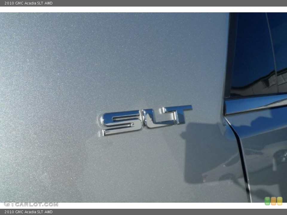 2010 GMC Acadia Custom Badge and Logo Photo #39795306