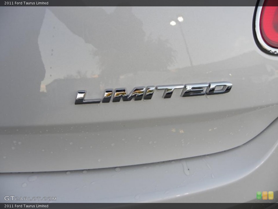 2011 Ford Taurus Custom Badge and Logo Photo #39842441