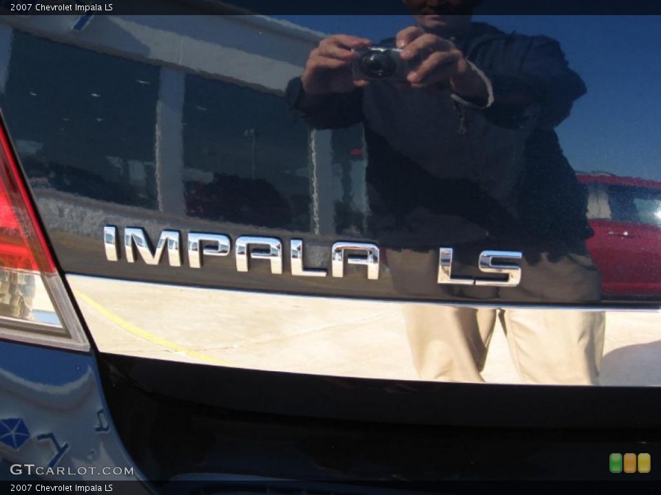 2007 Chevrolet Impala Badges and Logos