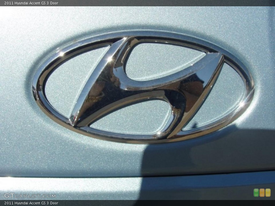 2011 Hyundai Accent Custom Badge and Logo Photo #40200880