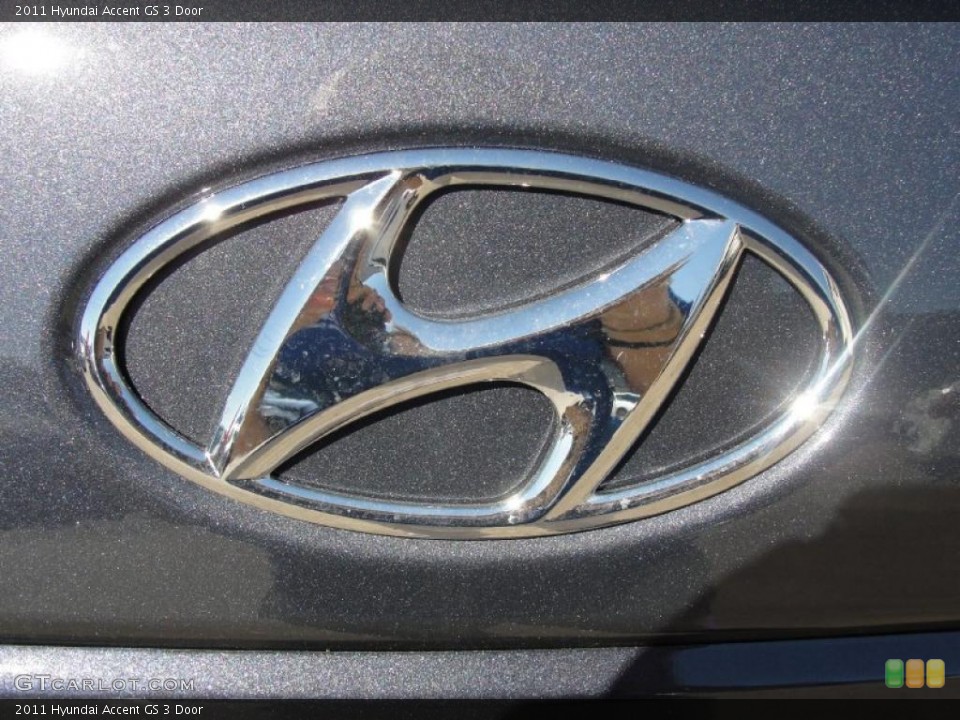 2011 Hyundai Accent Custom Badge and Logo Photo #40201352