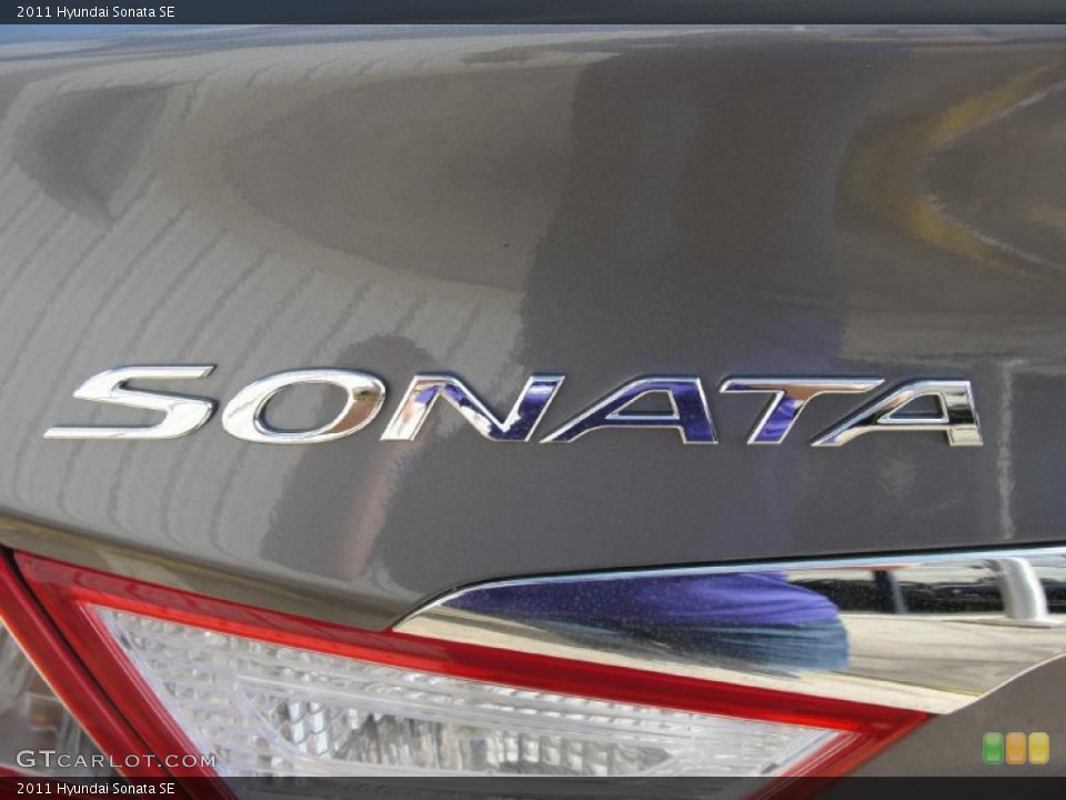 2011 Hyundai Sonata Custom Badge and Logo Photo #40288402