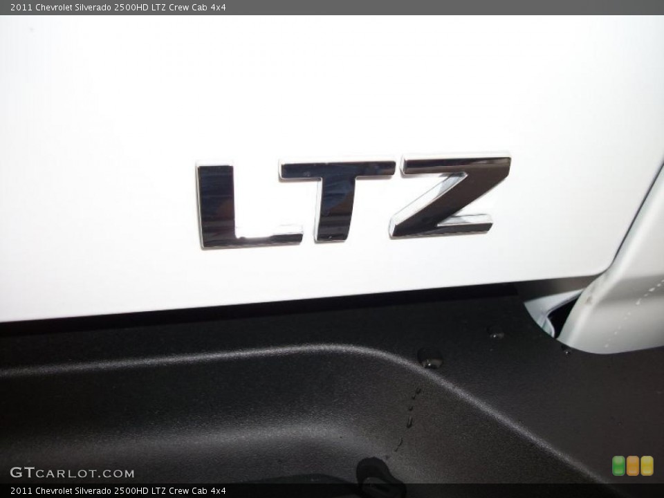 2011 Chevrolet Silverado 2500HD Custom Badge and Logo Photo #40389233