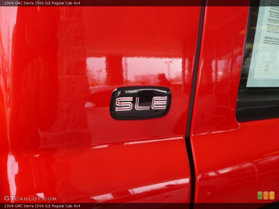 2004 GMC Sierra 1500 Custom Badge and Logo Photo #40504998