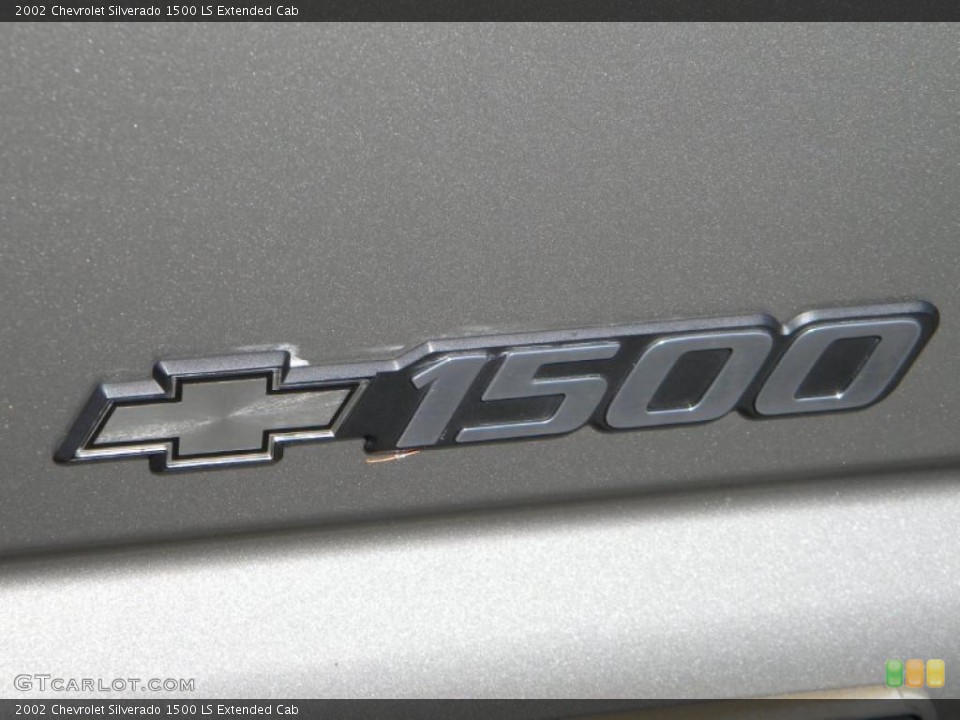 2002 Chevrolet Silverado 1500 Custom Badge and Logo Photo #40572281