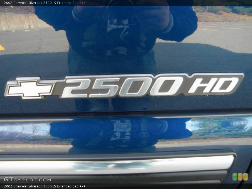2002 Chevrolet Silverado 2500 Custom Badge and Logo Photo #40656407