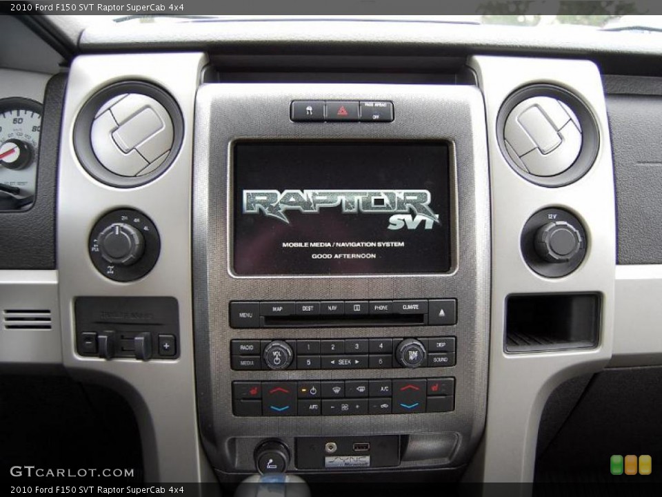 2010 Ford F150 Custom Badge and Logo Photo #40736839