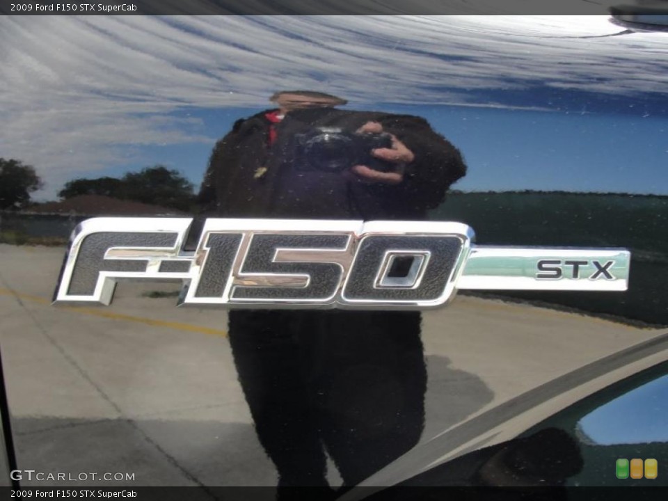 2009 Ford F150 Custom Badge and Logo Photo #40799691