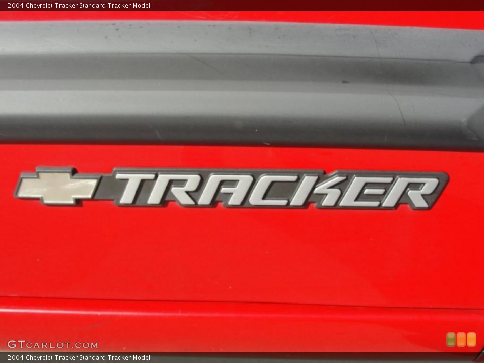 2004 Chevrolet Tracker Badges and Logos