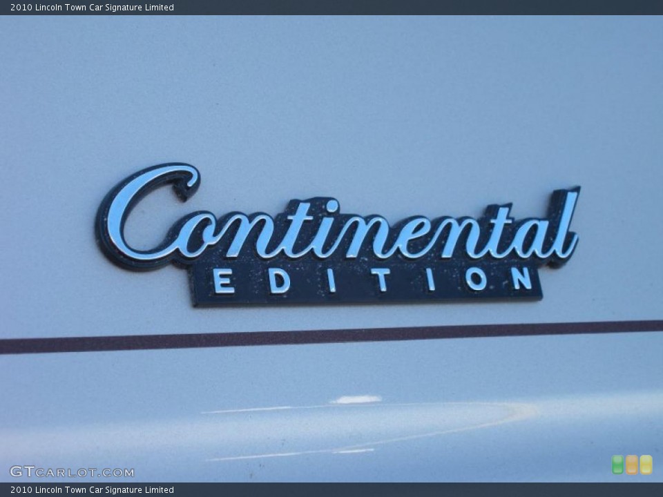2010 Lincoln Town Car Custom Badge and Logo Photo #41307119