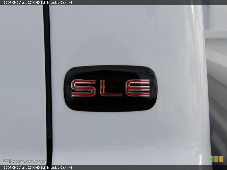 2006 GMC Sierra 2500HD Custom Badge and Logo Photo #41437379