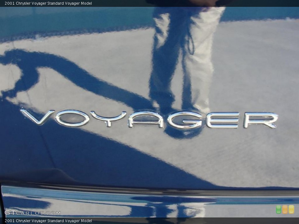 2001 Chrysler Voyager Badges and Logos