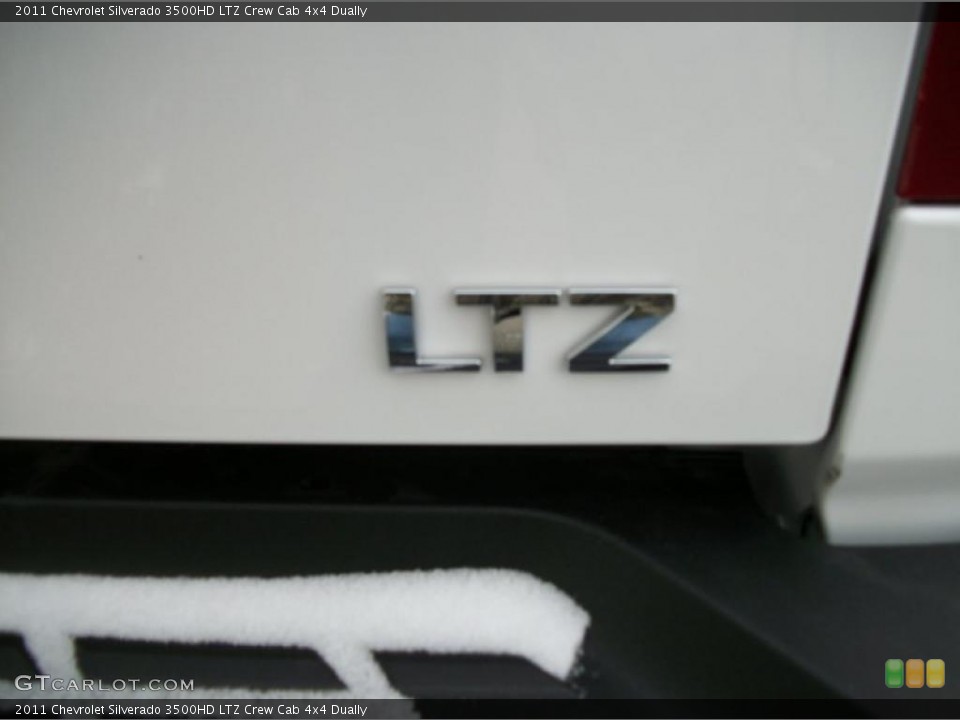2011 Chevrolet Silverado 3500HD Custom Badge and Logo Photo #41496564