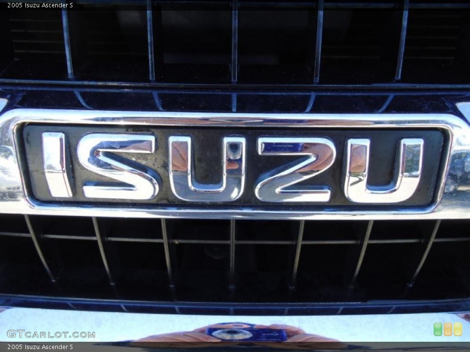 2005 Isuzu Ascender Custom Badge and Logo Photo #41557038