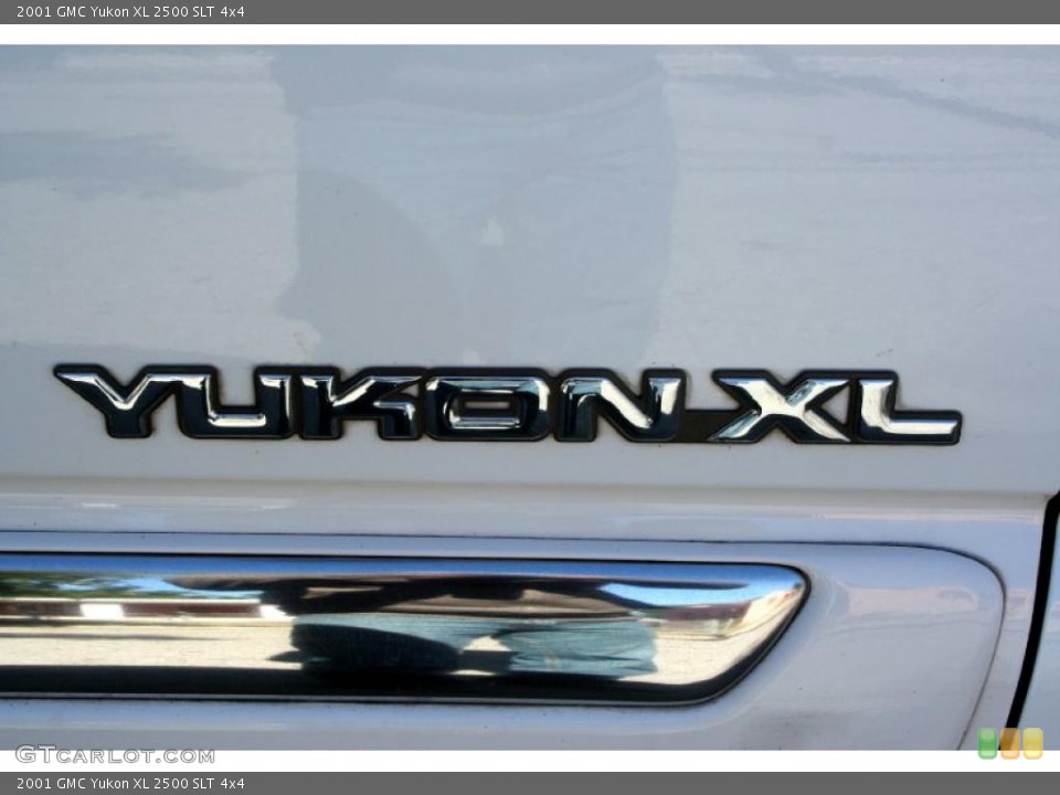 2001 GMC Yukon Custom Badge and Logo Photo #41593099