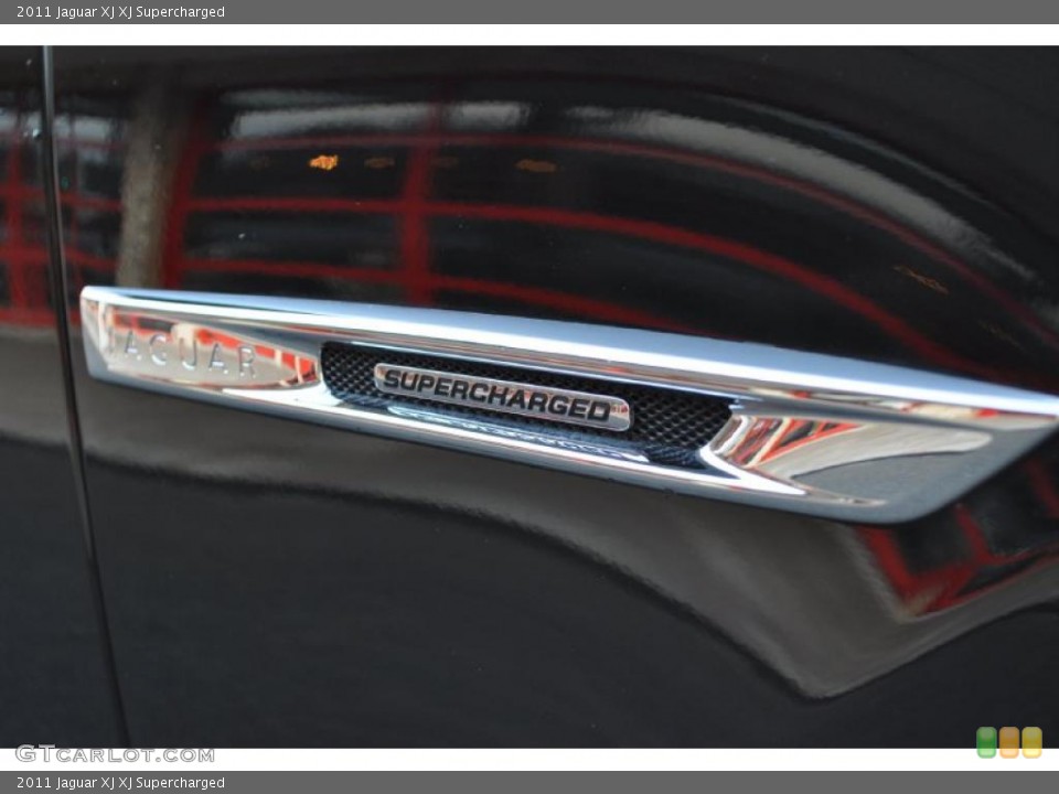 2011 Jaguar XJ Custom Badge and Logo Photo #41769481