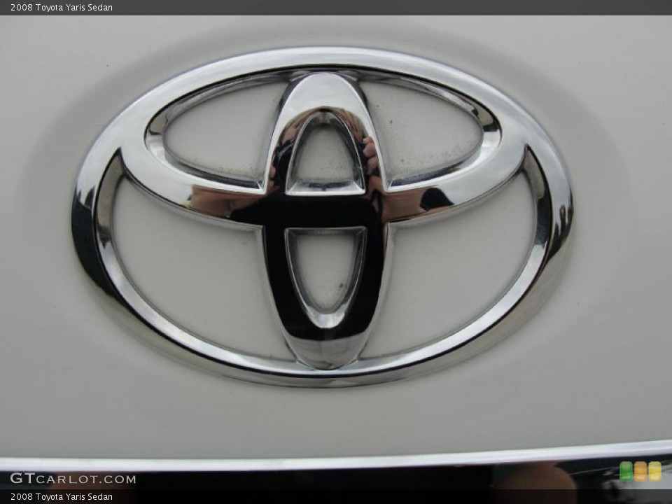 2008 Toyota Yaris Badges and Logos
