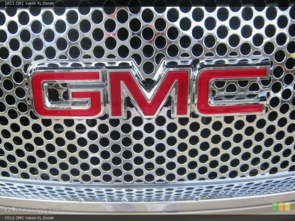 2011 GMC Yukon Custom Badge and Logo Photo #42211387