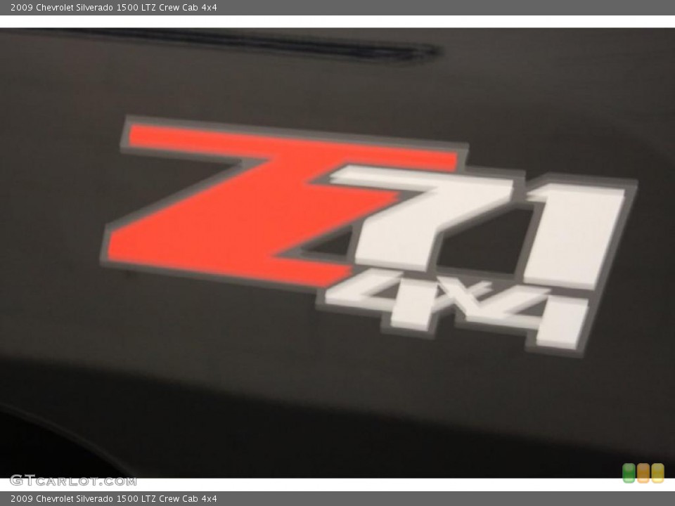 2009 Chevrolet Silverado 1500 Custom Badge and Logo Photo #42377363